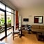 3 Pax Charming Foggy Cold Breeze, Cozy Gardenville Hotel