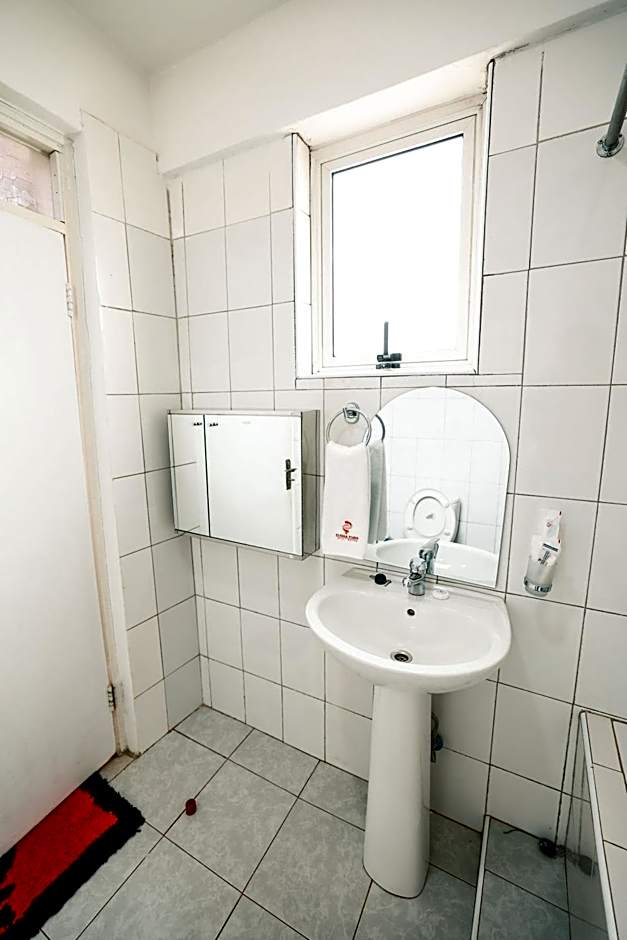 Eureka Place Hotel Kampala