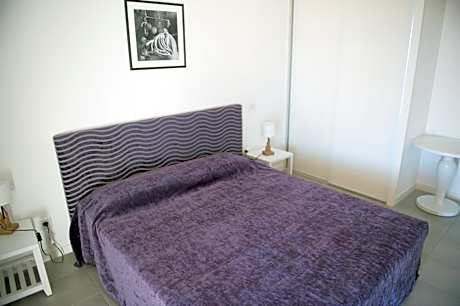 One-Bedroom Apartment (4 Adults)