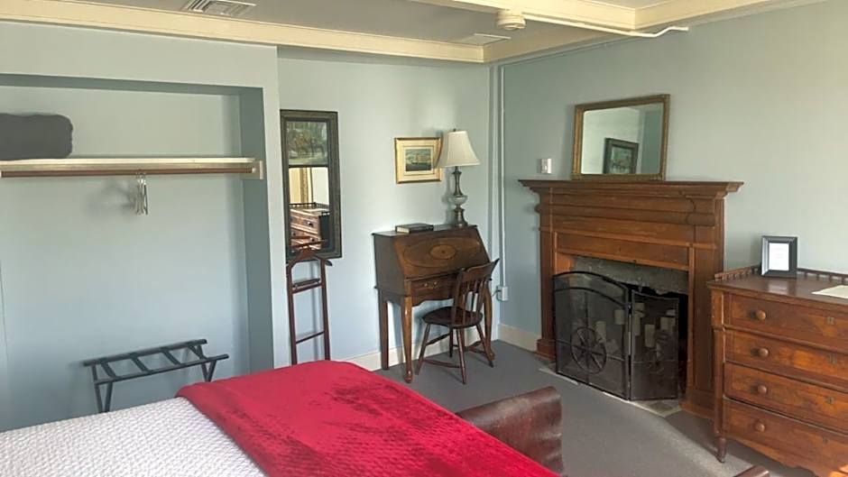 The Historic General Stanton Inn