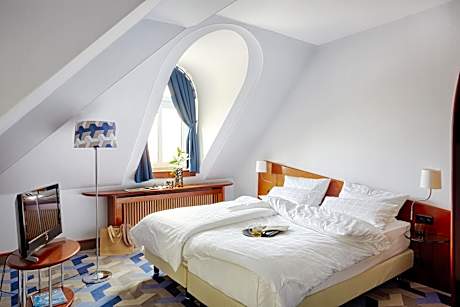 Superior Single Room