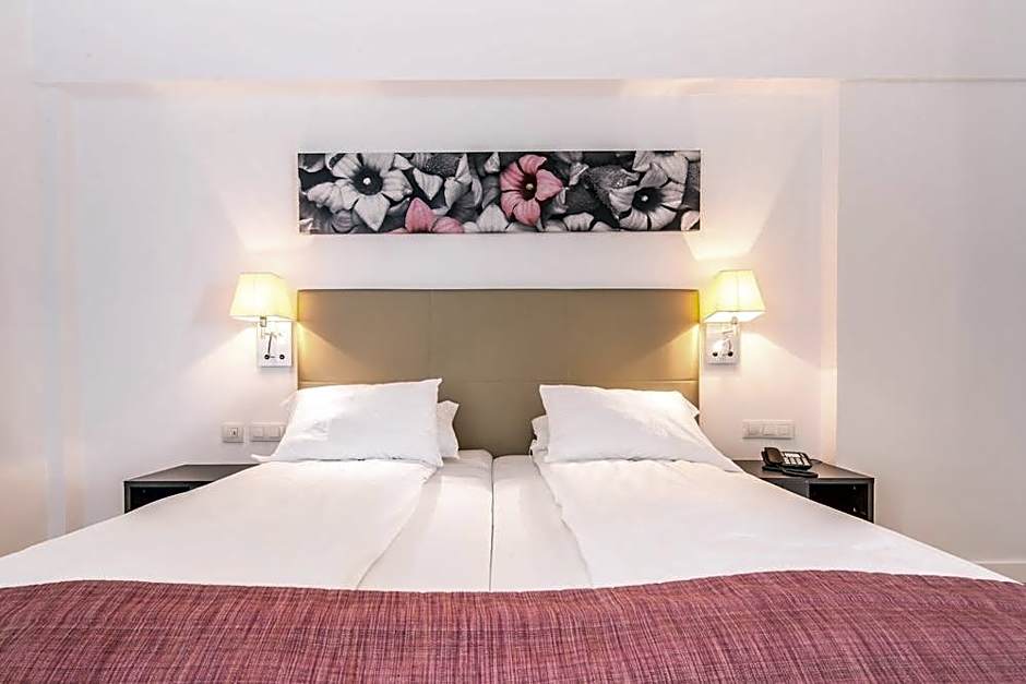 Atlantic Holiday Hotel