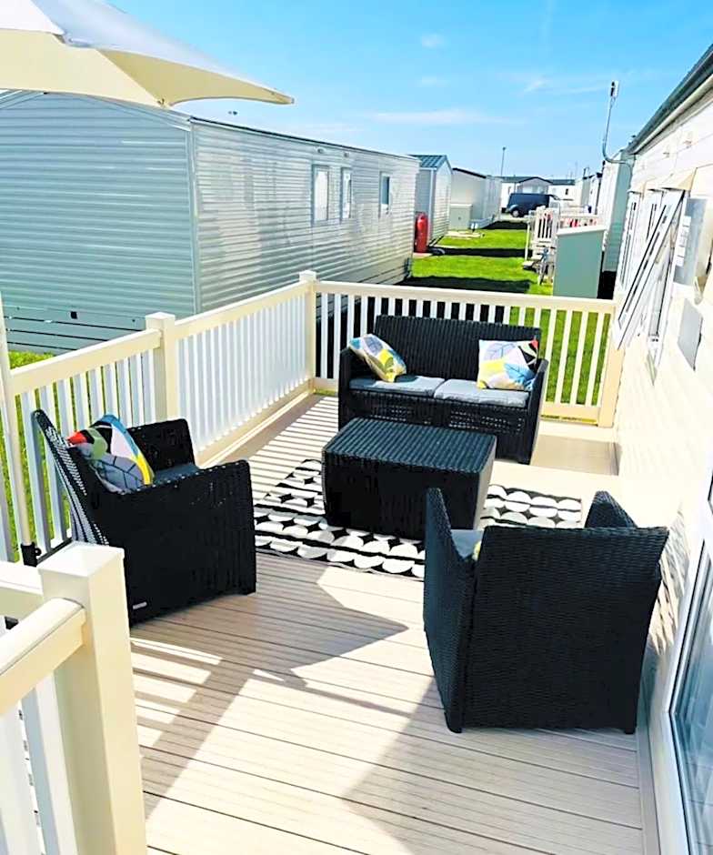 4 Bedroom Holiday Home in Seasalter Whitstable