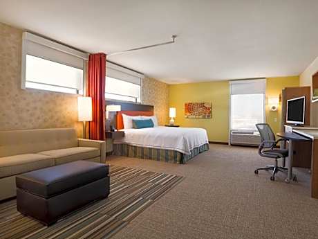 1 King Accessible Tub Studio Suite Nonsmoking Free Brkfst/internet-kitchen W/micro/fridge Spacious L