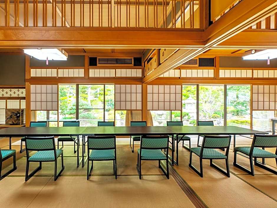 Maizuru Grand Hotel