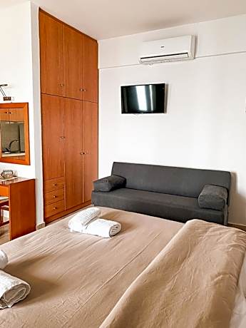 Deluxe Triple Room with Sea View