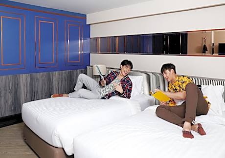 Deluxe Discovery Twin