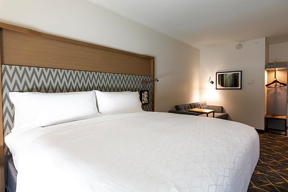 Holiday Inn Greenville - Woodruff Road By IHG