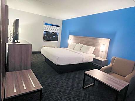 Premier King Suite - Non-Smoking