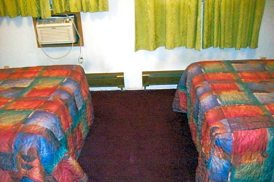 Hilander Motel