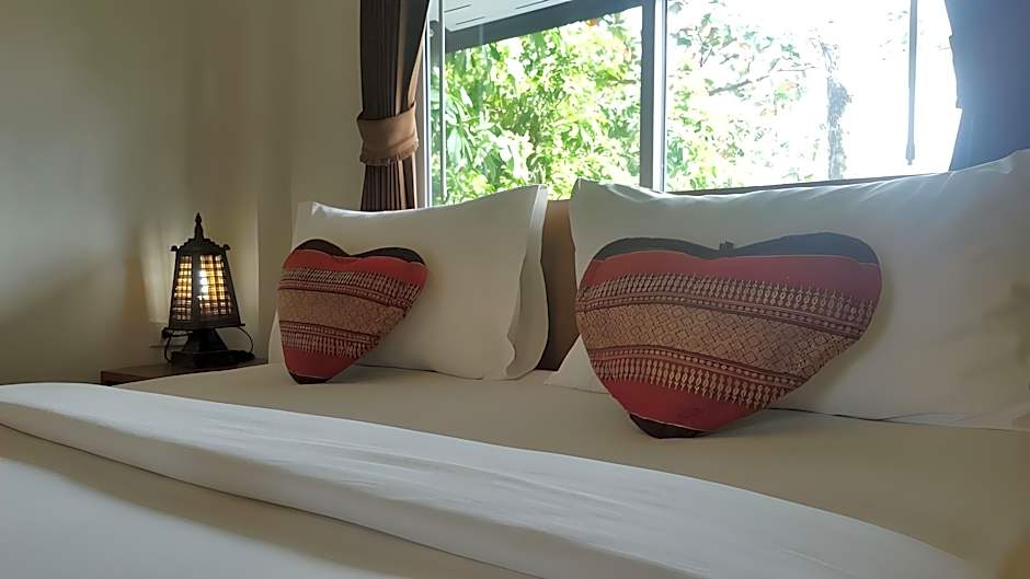 First And Frang Hotel