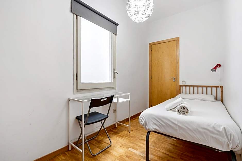 Stylish 4br City View Apt Near Sagrada Familia