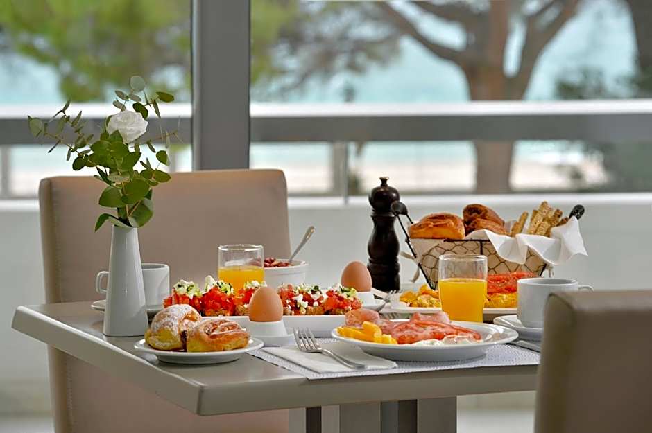 Airotel Achaia Beach