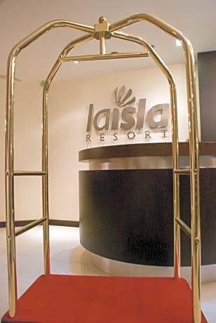 La Isla Resort