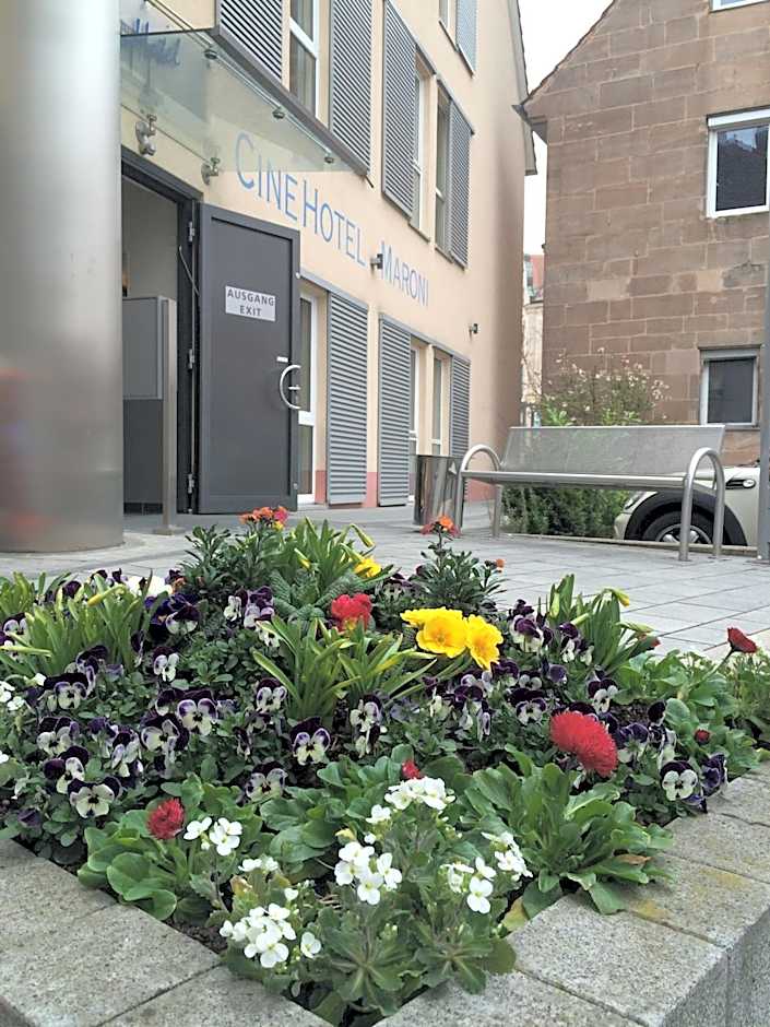 CineHotel Maroni