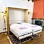 Hotel Between
