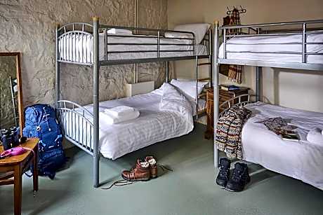 Drewe Arms Bunk Rooms