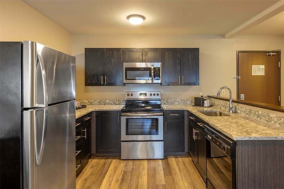 Best Western Sawtooth Inn And Suites