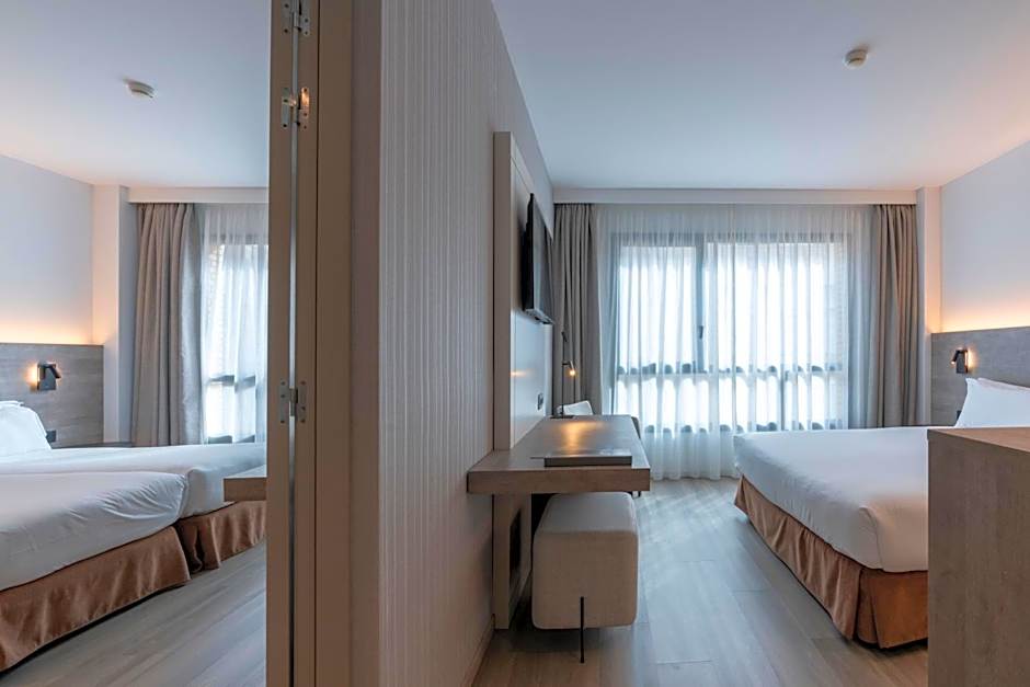 Attica 21 Barcelona Mar