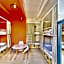 Follow the Sun Boutique Hostel - Pool, Breakfast & Sea Views