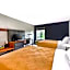Quality Inn & Suites Manhattan