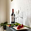 Leonis Restaurant & Rooms