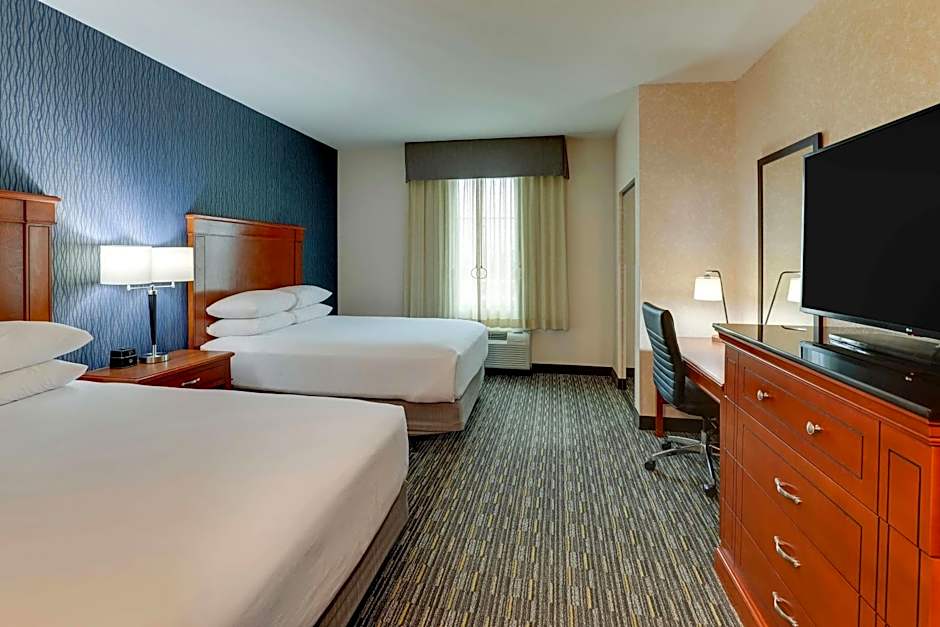 Drury Inn & Suites Arnold