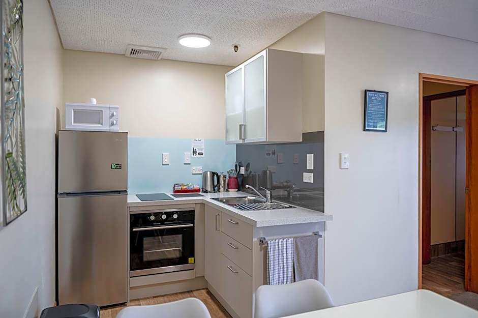 ASURE Aspiring Court Motel