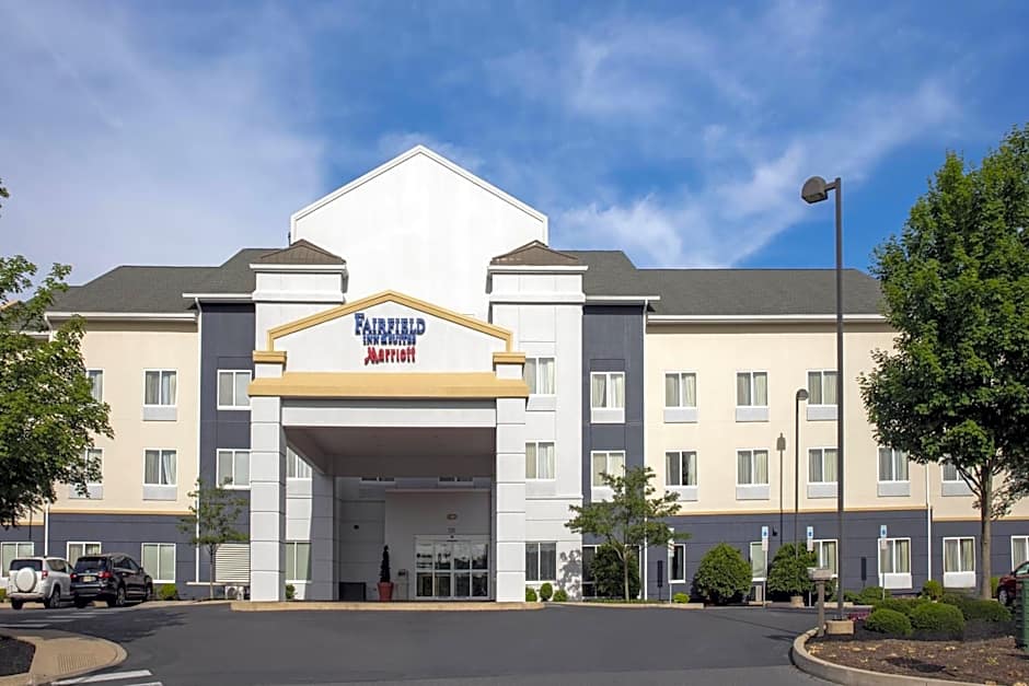 Fairfield Inn & Suites by Marriott State College