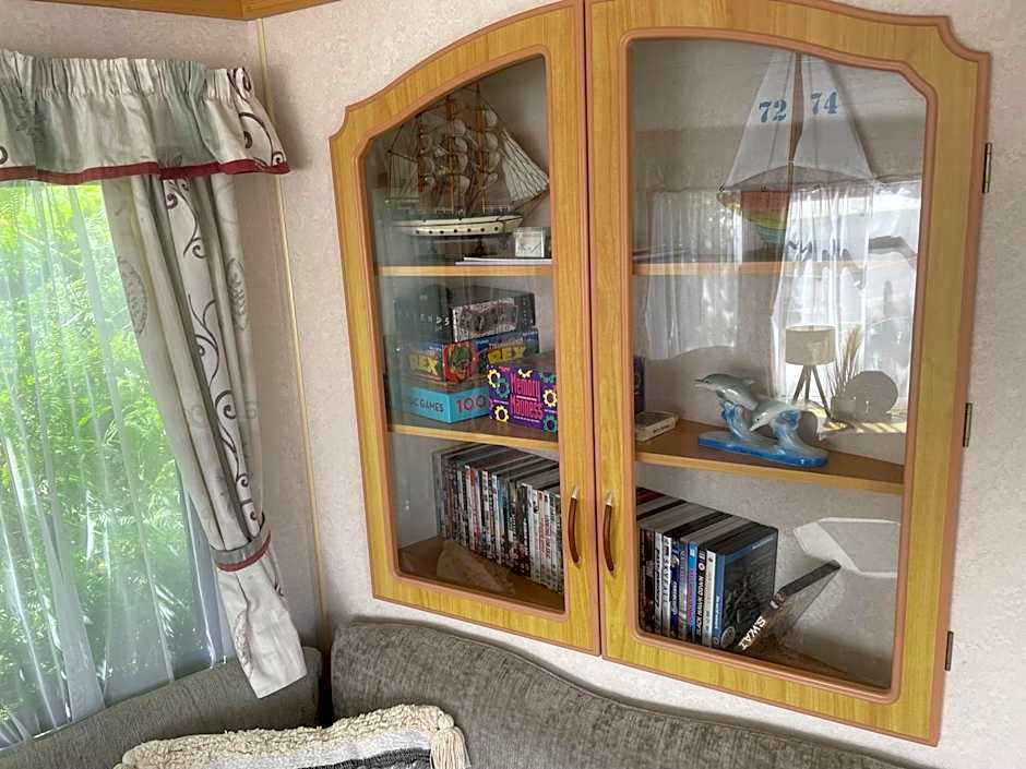 Hilltop Hideaway 2 Bed Caravan with Panoramic Town Scenery in Aberystwyth Holiday Village F8