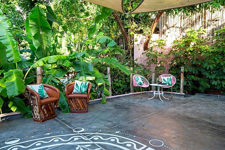 My Sisters House - Female only