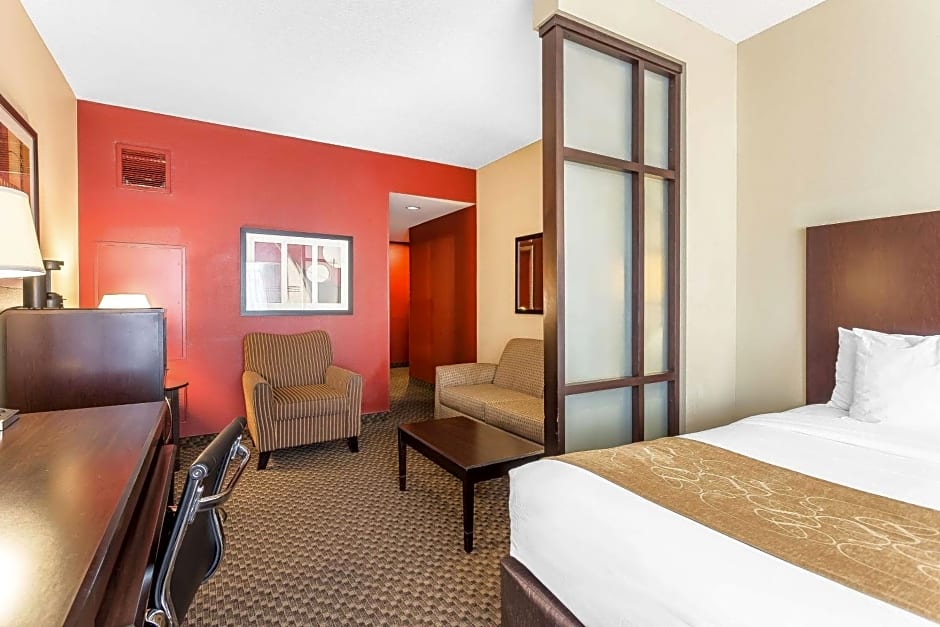 Comfort Suites Charleston West Ashley