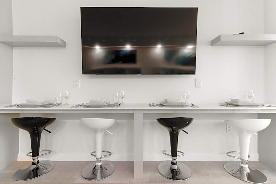 Elite Brickell Studio on the Bay