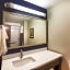 La Quinta Inn & Suites by Wyndham Wichita Northeast