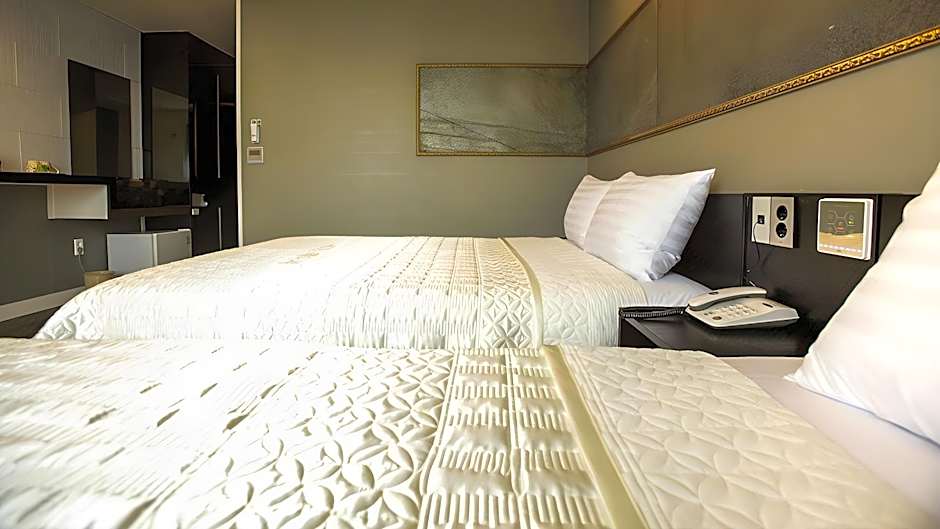 Major Hotel 2