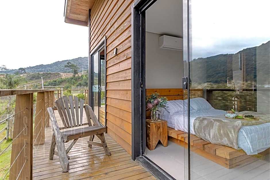 Lakeside Cabin - Villas Mornas: Nature, Jacuzzi