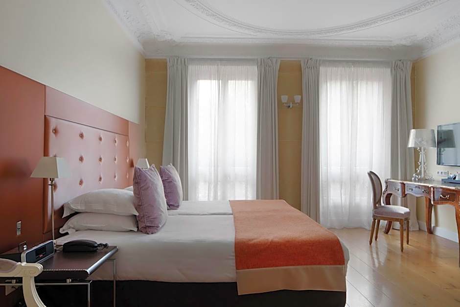 Le 123 Elysees - Astotel