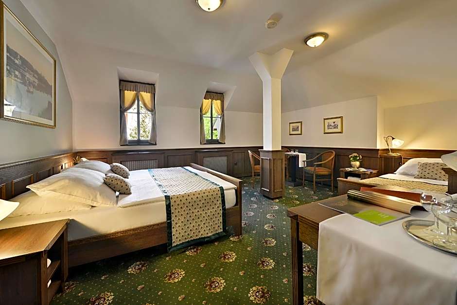 Hotel Podhrad