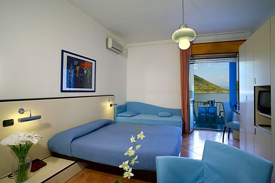 Beach Hotel Terracotta