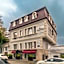 Maestro Hotel