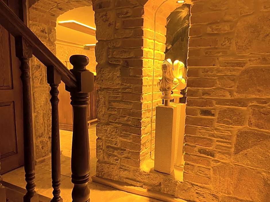 Dionysos 1789 Boutique Hotel