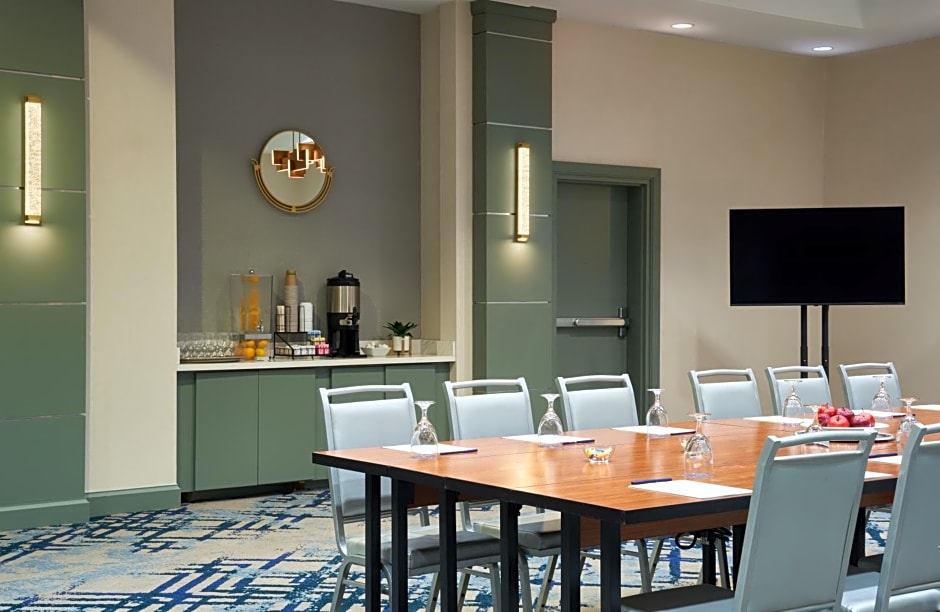 DoubleTree by Hilton Houston Westchase