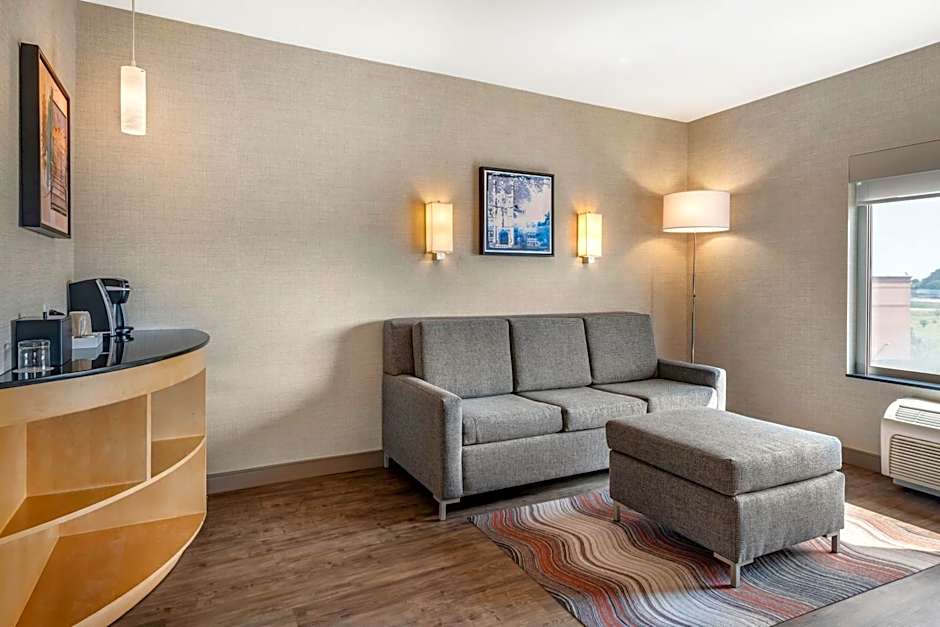 Cambria Hotel Madison East
