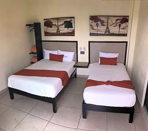 Hotel los faroles