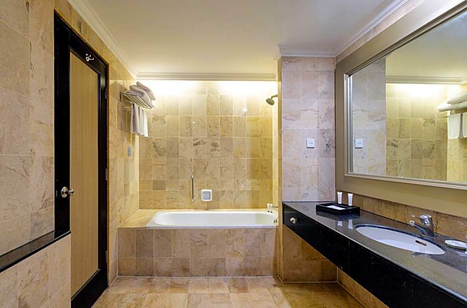 ARTOTEL Suites Aquila - Bandung