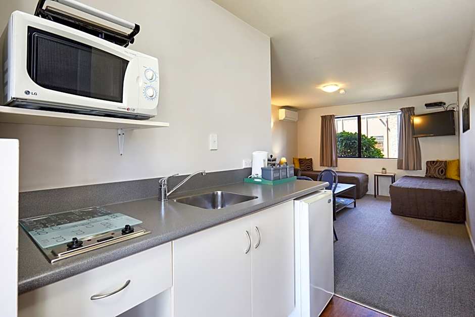 Blenheim Palms Motel