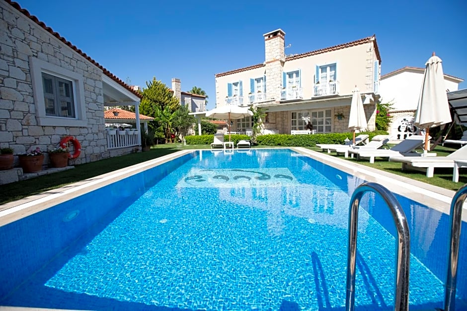 Panda Alacati Hotel