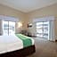 Holiday Inn Express & Suites Fraser By IHG