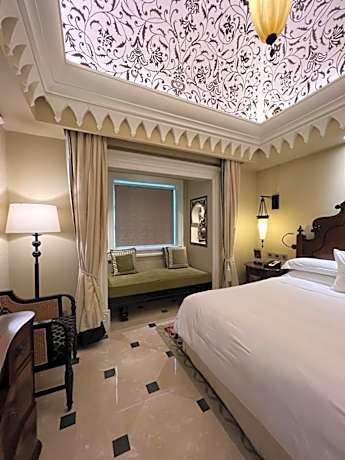 Deluxe Suite with Rooftop Gazebo