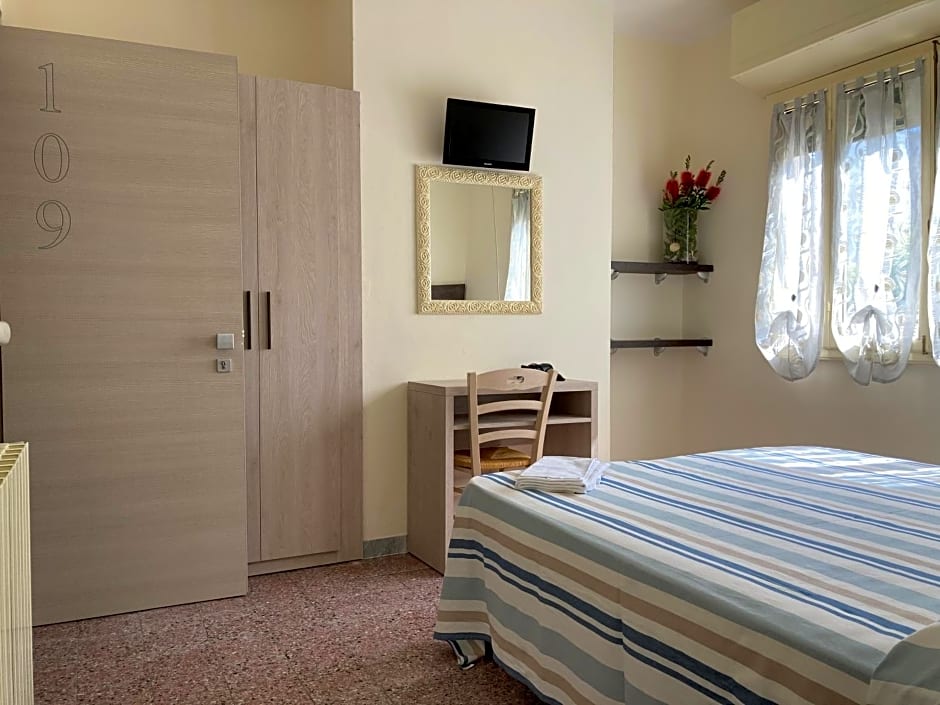 Hotel Verdesolemare